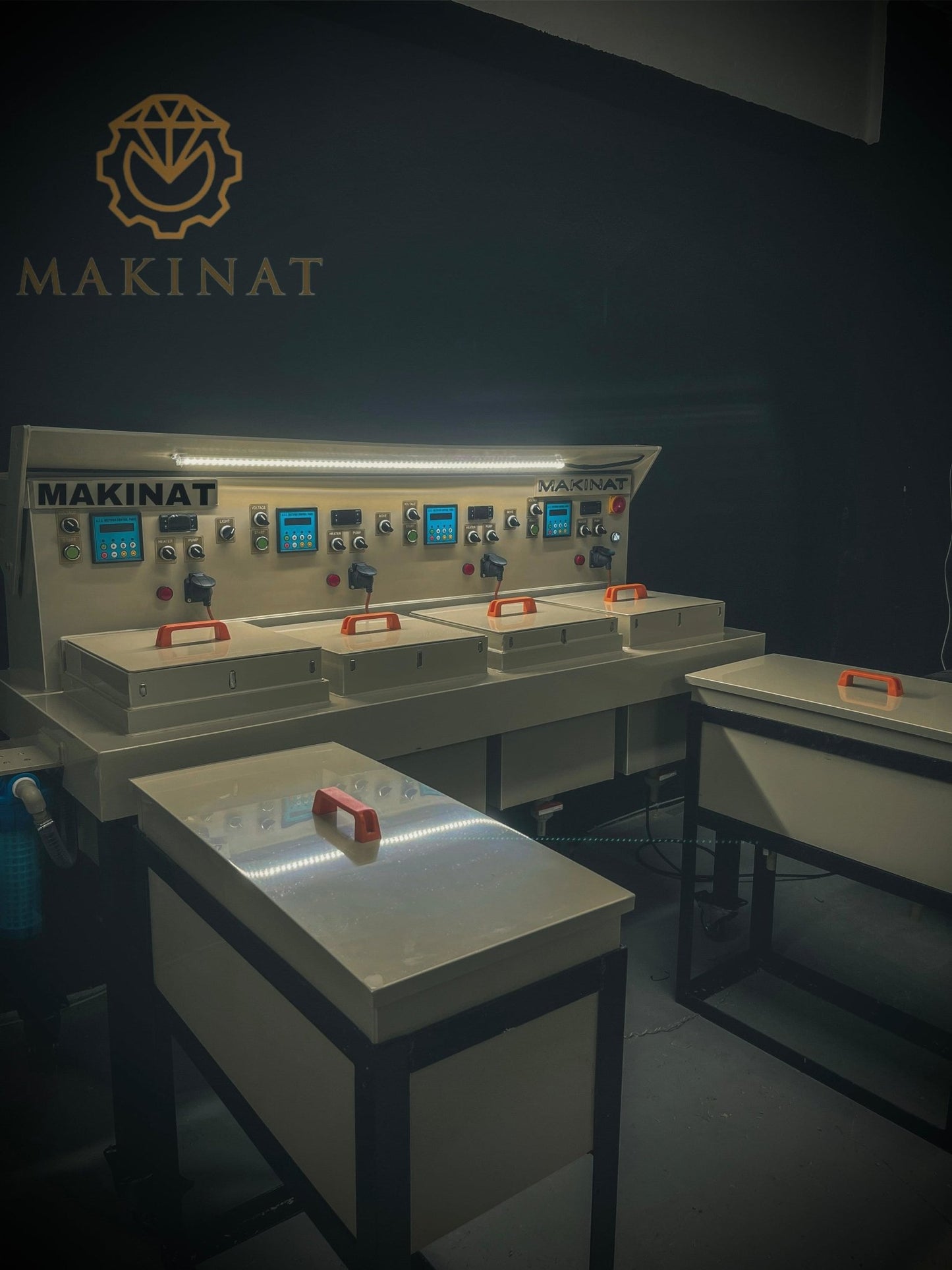 ماكينة طلاء الذهب والفضة أحجام كبيره - MAKINAT